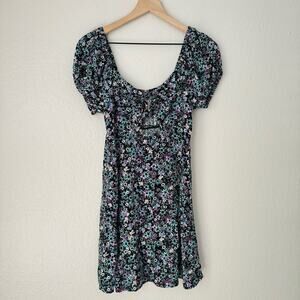 SO Womens Blue Floral Mini Dress Puff Sleeve Babydoll Keyhole Preppy Size Medium